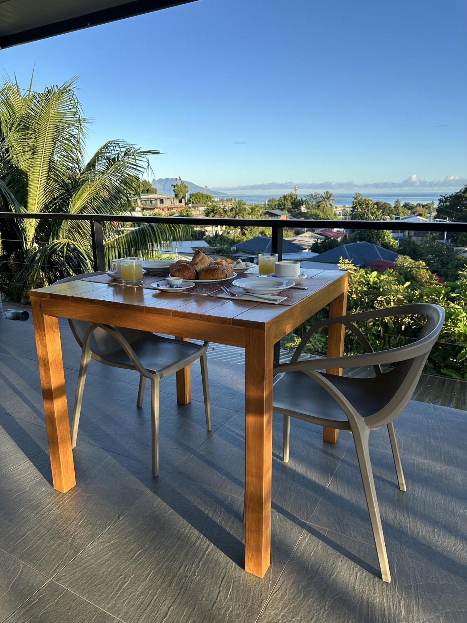 Ononui Lodge Airport, Ocean-View, Private Bathroom And Balcony, Free Wifi And Parking, On-Site Car Rental Faaa Exterior foto